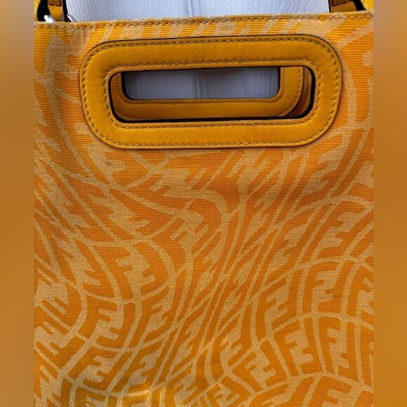 AUTH YELLOW FENDI TOTE!!! - Picture 3 of 14